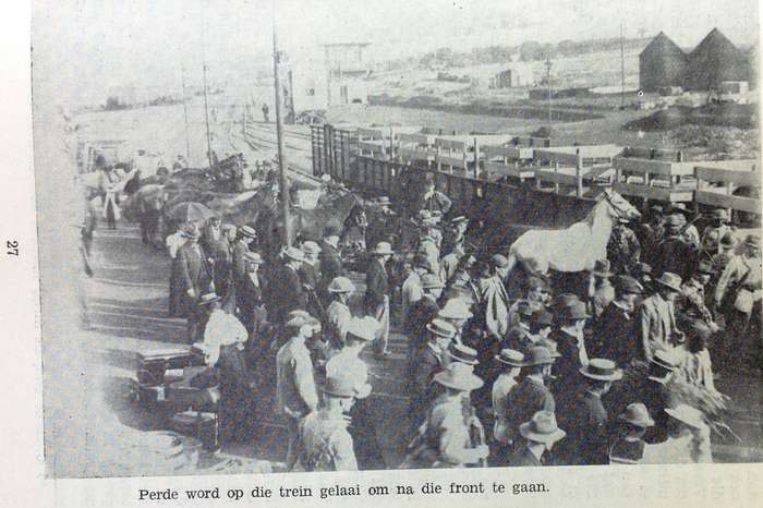 Die Tweede Vryheidsoorlog-Boek Twee-Ontplooiing van die Boere-Offensief Oktober 1899 J H Breytenbach