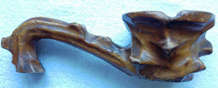 Vintage carved wooden pipe ashtray