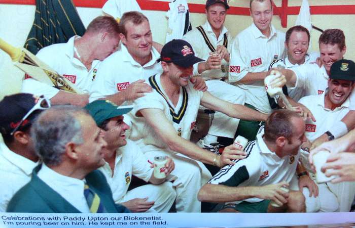 (Vinnige) Fanie de Villiers-"Never say die"-Vinniger as ooit-Trevor Chesterfield-signed by "Vinnige"