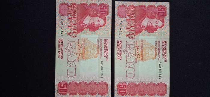 GPC DE KOCK PAIR OF  FIFTY RAND NOTES SERIAL NUMBERS AJ2686512 E TO AJ2686513 UNCIRCULATED