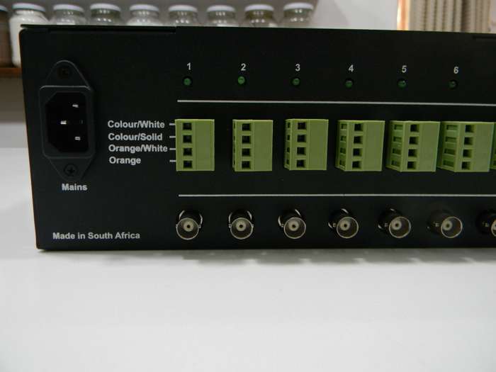 RS485 Distributor 1 Input 16 Output in 1U Rack Mounting Panel RS016