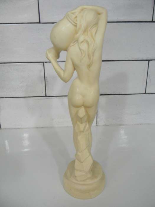 La Sorgnete (The Source) by Ingres 30cm Statue by Santini