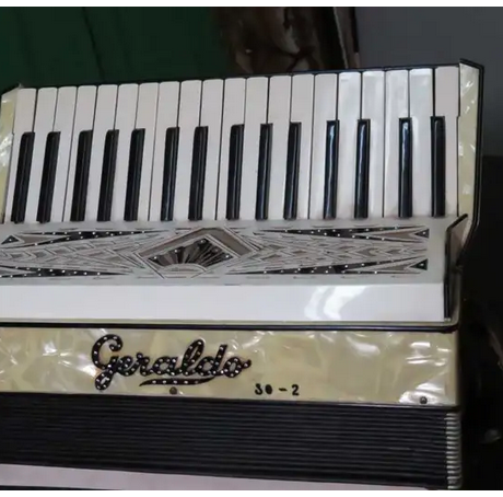 Italian Gerald Piano Accordio So 2