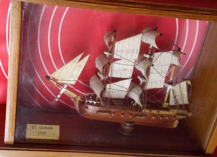 ST GERAN 1737 SCALE MODEL SHIP IN GLASS : GORGEOUS ITEM!!!