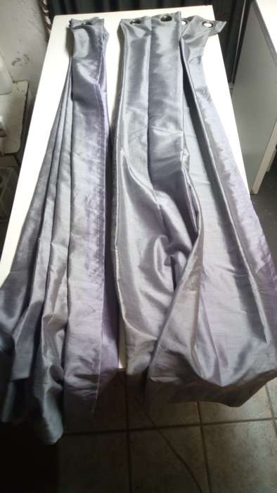 Eyelit curtains x 8