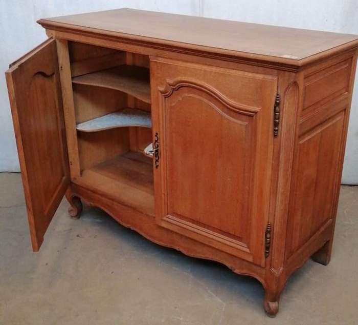 Solid Oak 2 Door Louis XV style buffet