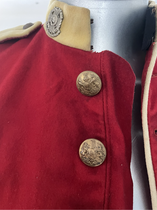 Militaria - Uniforms