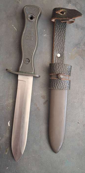 Bundeswehr / German Army knife, Kampfmesser 1968.