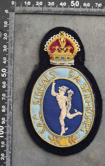WW2 SAC SIGNALS BLAZER BADGE