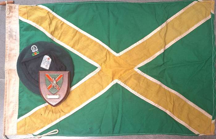 SADF Army Commando Flag, Beret & Plaque