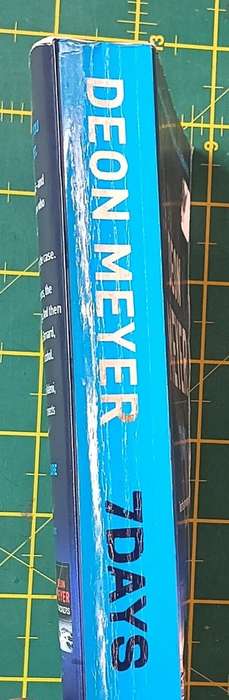 7 Days - Deon Meyer - Softcover - 406 pages