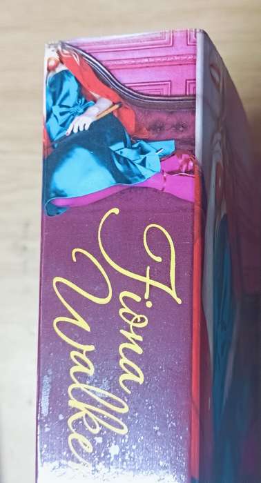 Love Hunt - Fiona Walker - Softcover - 536 pages