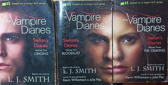 The Vampire Diaries Vol 1 - 3 - L.J. Smith - Softcover - 739 total pages