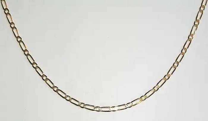 9k / 9ct gold CHAIN: 1+1 Figaro, 2.7mm wide, 45cm