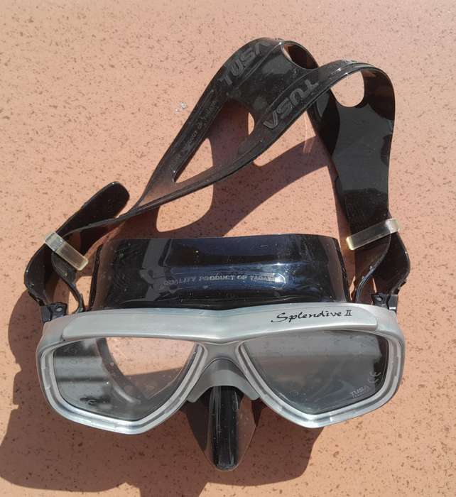 SCUBAPRO WETSUIT (Lady) + booties, mask & flippers