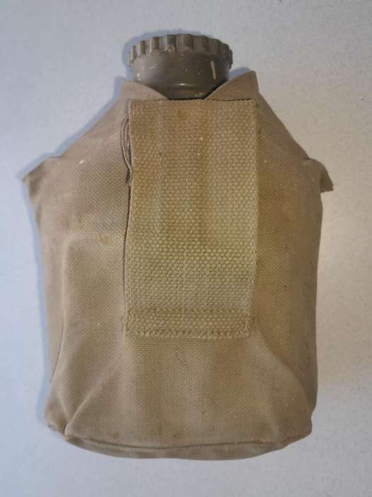 Rhodesian Bush War: 1970s Rhodesian Army Patt. 61 Canteen w/ Cover