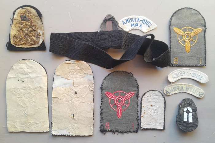 VINTAGE SA NAVY INSIGNIA