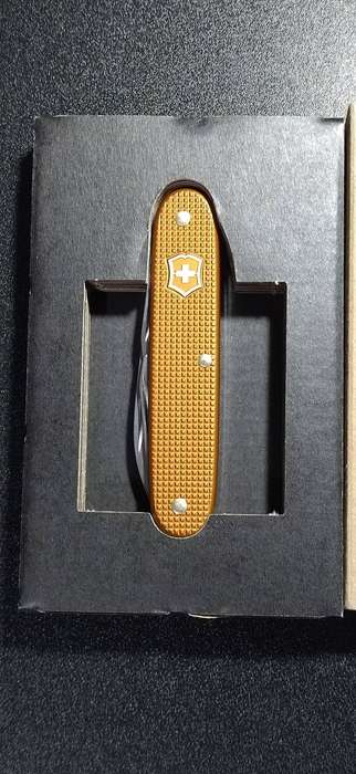 EXTREMELY RARE VICTORINOX NESPRESSO LIMITED EDITION