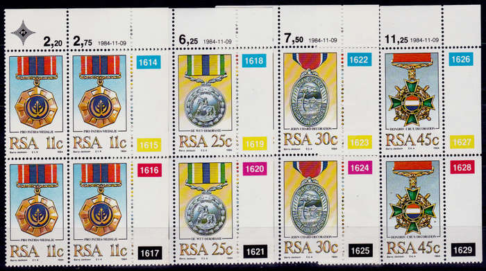 RSA 1984, 9 Nov. MILITARY DECORATIONS, set controls, MNH, CV R 40.00 view scans