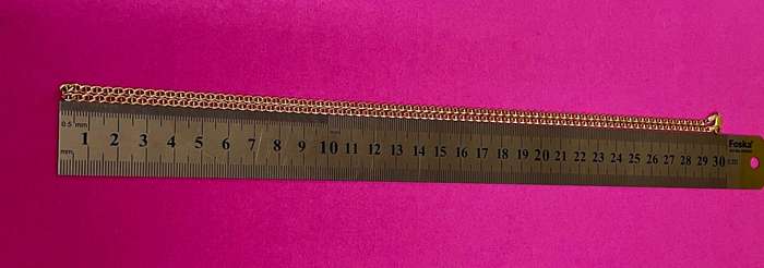BEAUTIFUL 9ct GOLD NECKLACE 9.4 grams