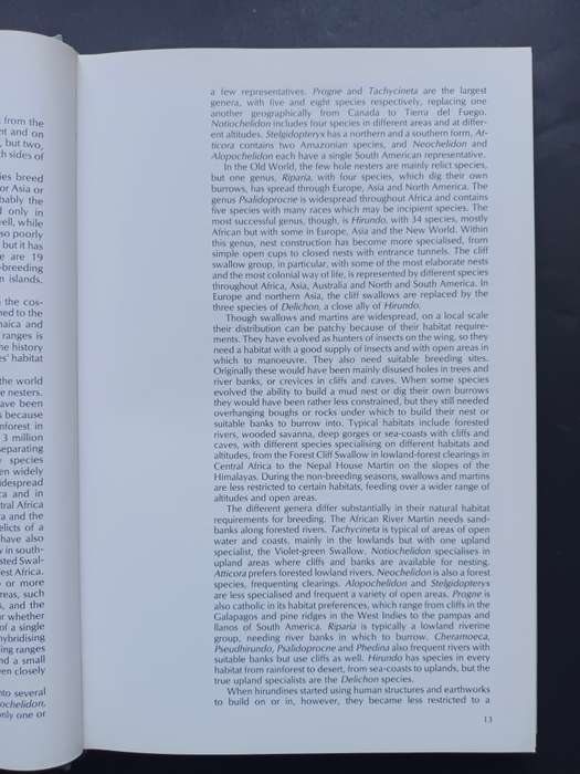A Handbook to the Swallows and Martins of the World / Angela Turner & Chris Rose