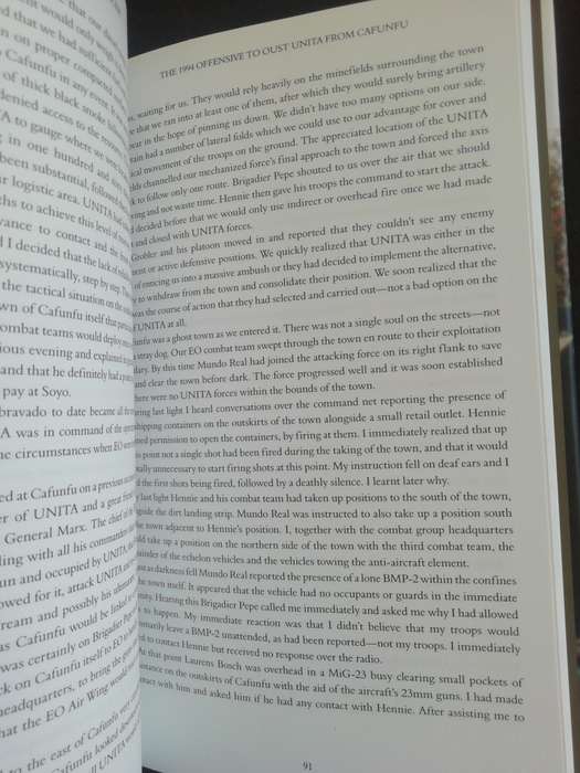 Four Ball One Tracer: Commanding EXECUTIVE OUTCOMES / Roelf van Heerden as told to Andrew Hudson