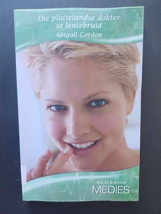 Mills & Boon Afrikaans Boek bundel 2 (4 Boeke)