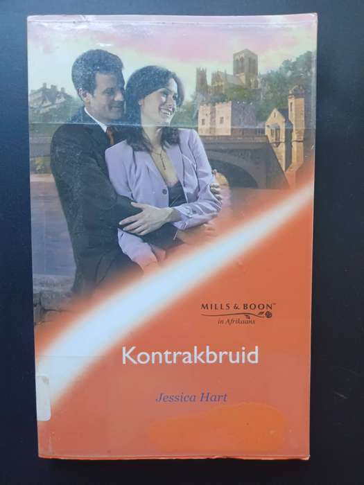 Mills & Boon Afrikaans Boek bundel 1 (4 Boeke)