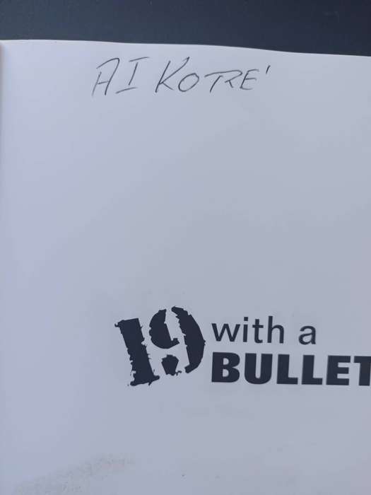 19 With A Bullet A South African paratrooper in Angola / Granger Korff