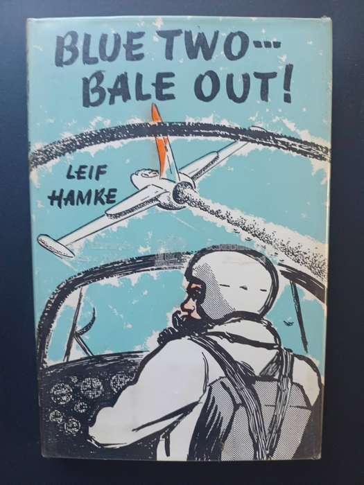 Blue two - bale out / Leif Hamke