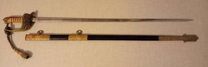 SADF, SA NAVY, OFFICERS SWORD WITH SCABBARD