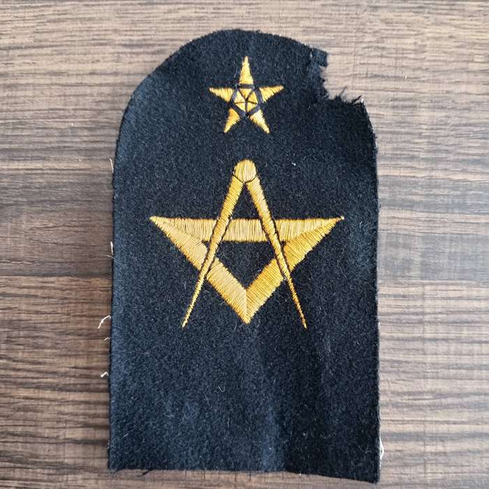 SADF, SA NAVY DRAUGHTSMAN PART 1 TRADE BADGE