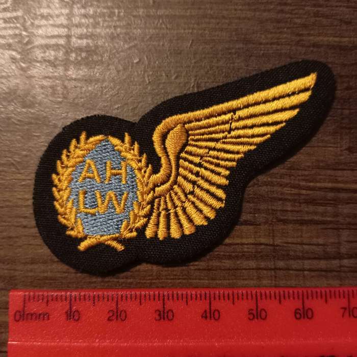 SADF, AIR FORCE AIR HOSTESS HALF WING BADGE