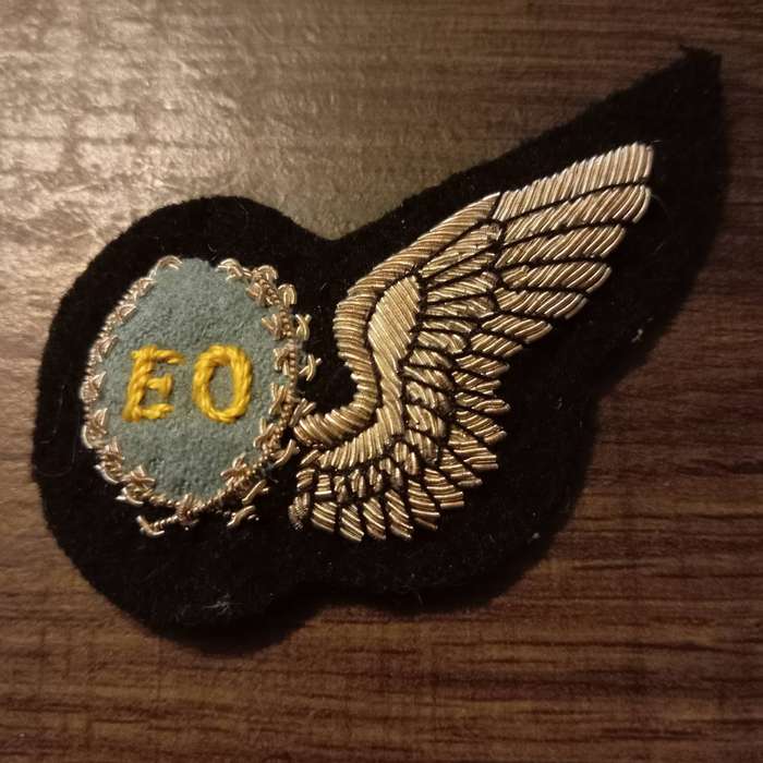 SADF, AIR FORCE ELECTRONIC WARFARE OPERATOR HALF WING BADGE