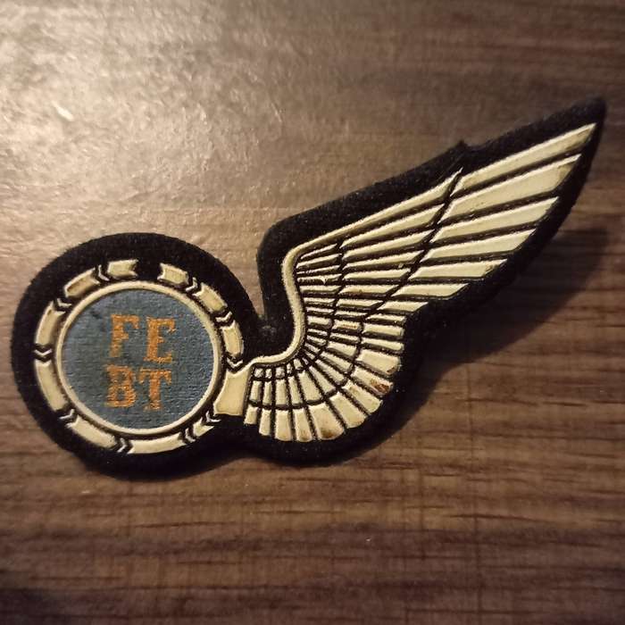 SADF, AIR FORCE FLIGHT ENGINEER HALF WING BADGE