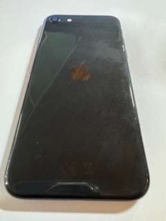IPHONE 15 PRO 256GB AND FREE IPHONE SE 64GB IN EXCELLENT CONDITION. 2 IPHONES FOR THE PRICE OF 1