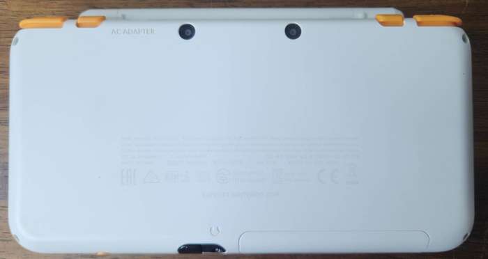 New Nintendo 2DS XL Console