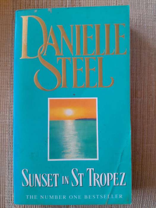 Sunset in St Tropez - Danielle Steel.