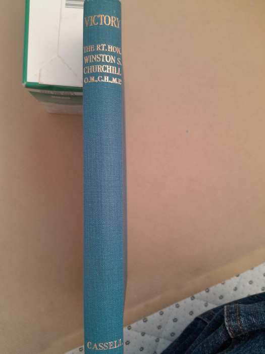 Victory - War Speeches by Winston S. Churchill - Charles Eade.