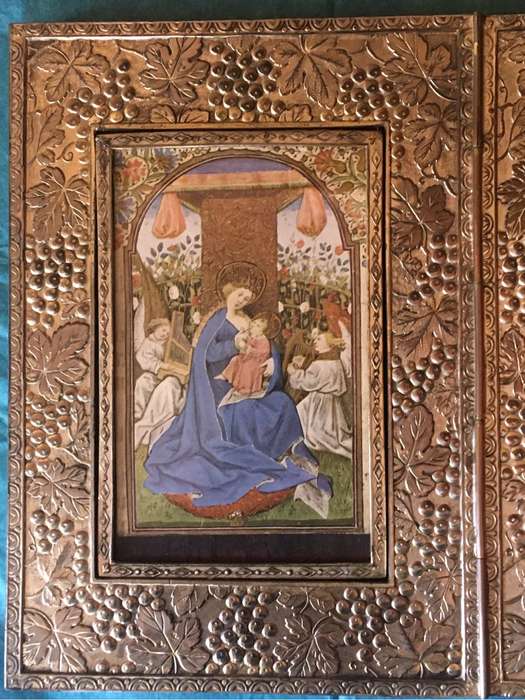 Vintage embossed folding photo frame with secret compartments