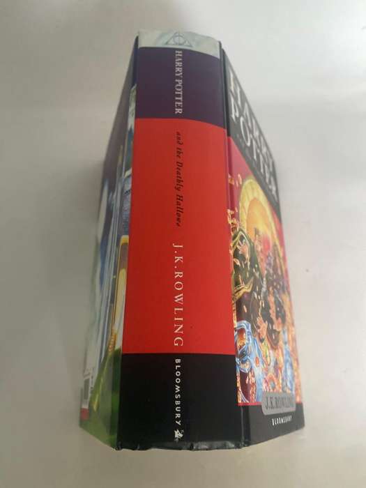 HP AND THE DEATHLY HALLOWS - J. K. Rowling