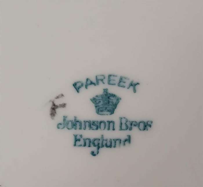 Johnson & Bros Ornamental Plate featuring Hunting Scene