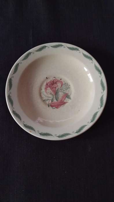 Susie Cooper Porcelain Lily Saucer