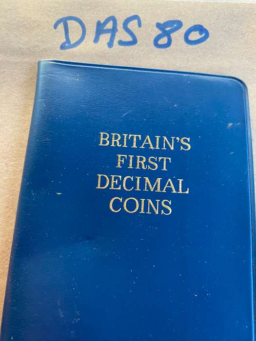 Britain's First Decimal set - Coin set - with certificate