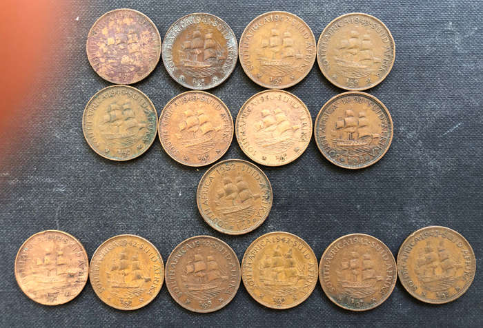 HALF PENNY 1940-1943, 1945, 1949, 1950-1952, 6 x 1942 UNION OF SOUTH AFRICA COLLECTION OF 15