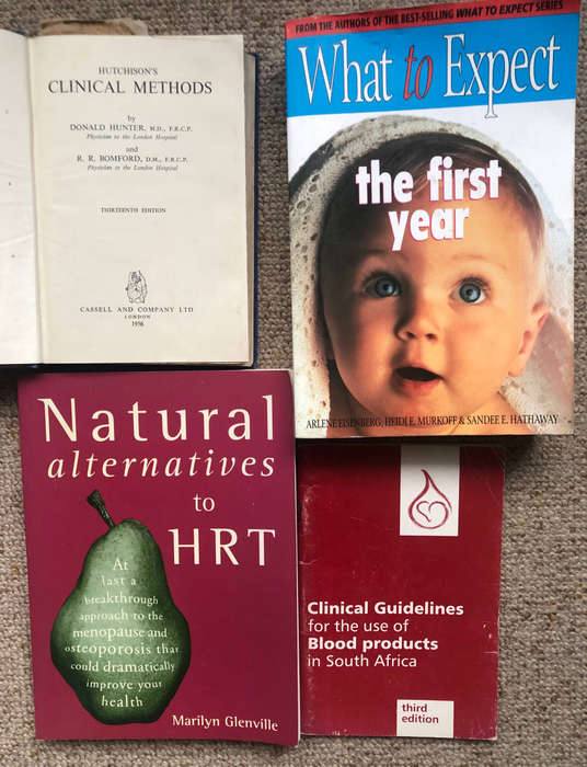 What to Expect the First Year by Arlene Elsenberg Heidie Murkhoff & Hathaway Clinical Methods.......