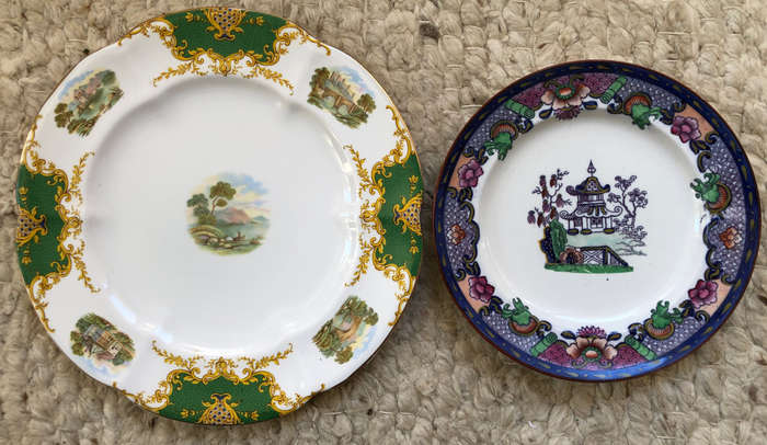 YE OLD ENGLISH WINDSOR GROSVENOR CHINA AND NUMBER 340 HAND PAINTED CABINET PLATES