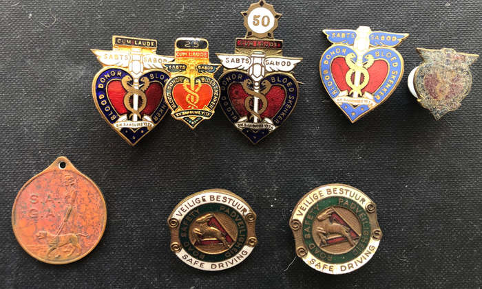 Blood Donor SA Guide Dogs Association Safe Driving Vintage Badges
