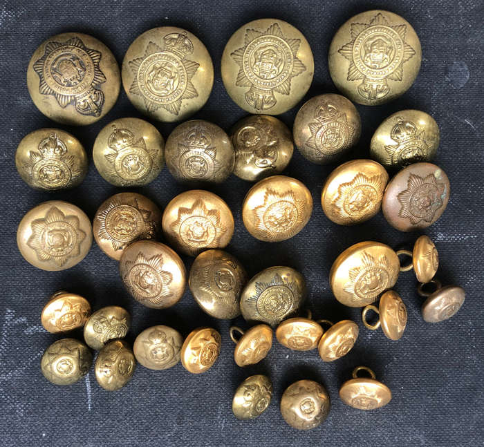 POLICE SOUTH AFRICAN VINTAGE BRASS BUTTON COLLECTION OF 30, 18 PRE-1952 WITH KINGS CROWN OVER STAR
