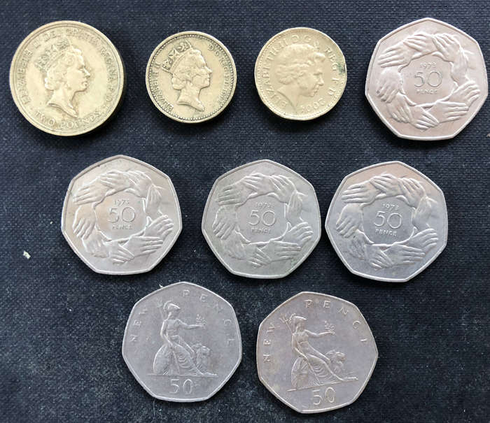 Britain 1989 Two Pound 1997 2004 One Pound 1973 x 4 1979 1980 50 Pence Collection of 9 Coins